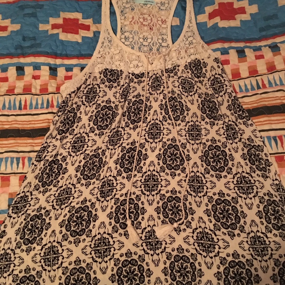 Maurice’s tank top